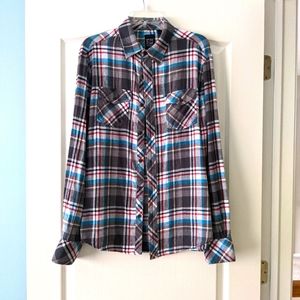 Lightweight plaid flannel shirt